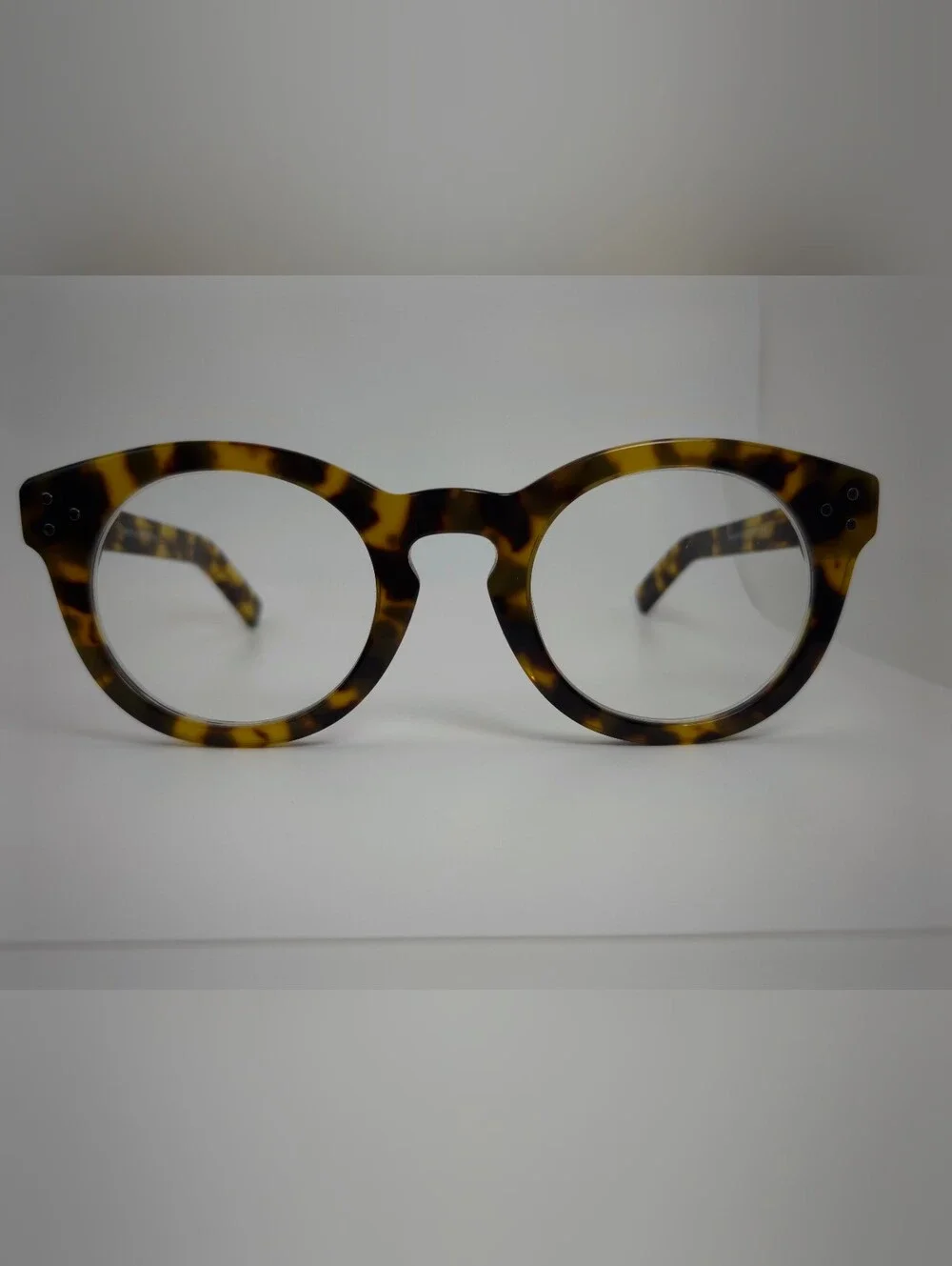 Morla. Round Tortoiseshell Eyeglass Frames. Nice Animal Print.